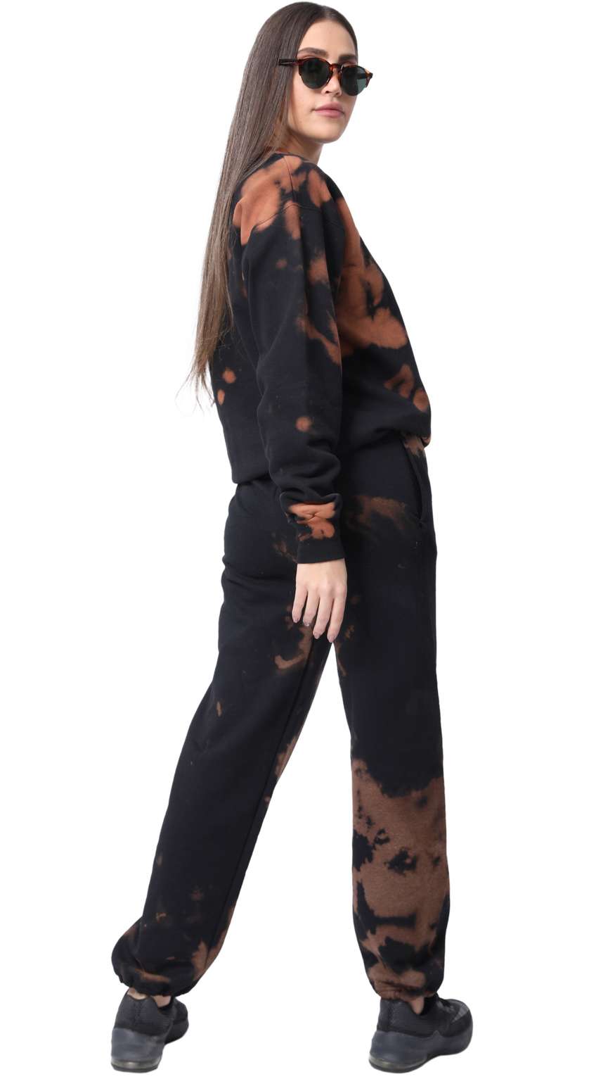 Black Tie-Dye Butterfly Sweatpants by 